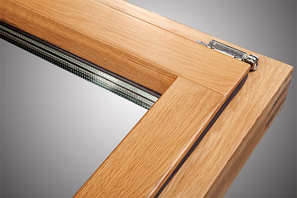windows-iv78-wood-with-aluminum-clad-series-tilt-and-turn-detail-06.jpg